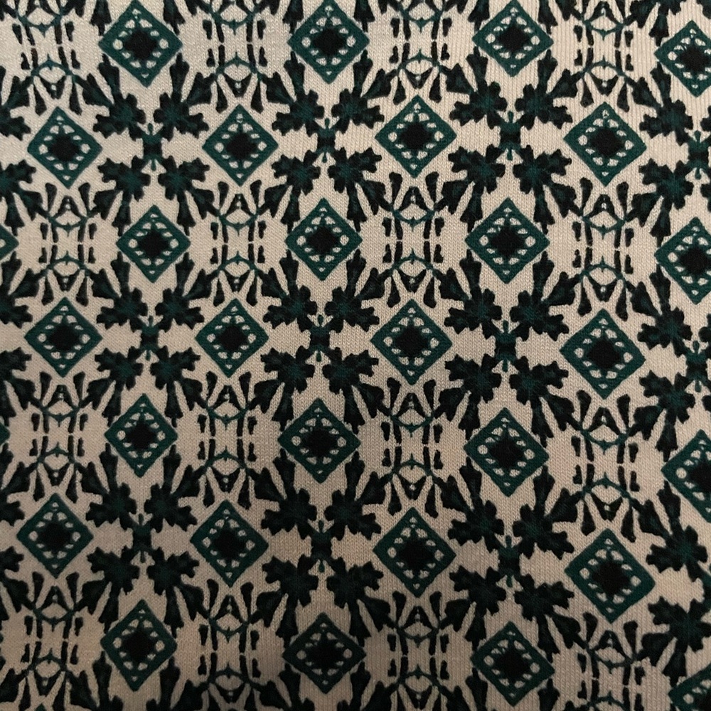 J. Jill Black Green and White Patterned Top - Picture 5 of 8